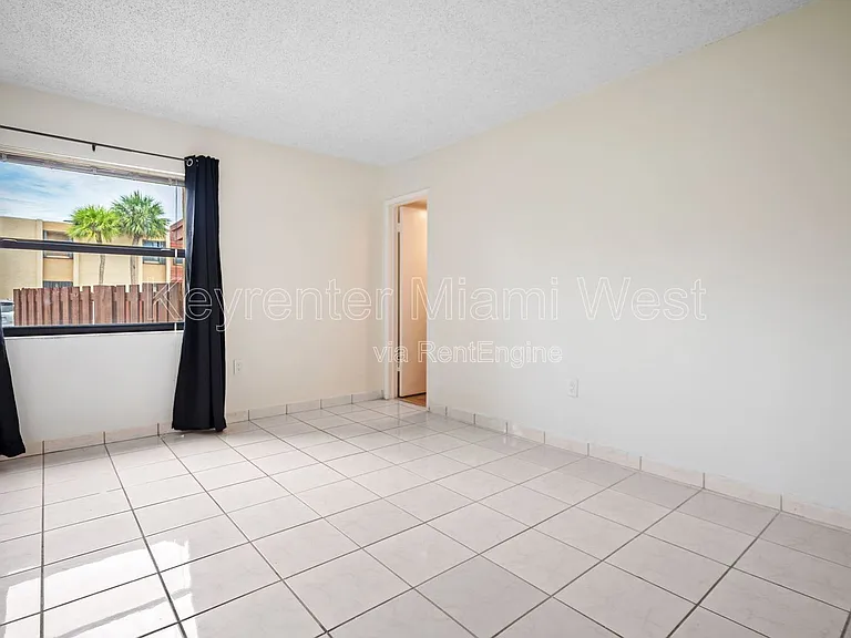 201 W Park Dr #102-2 — Photo 17