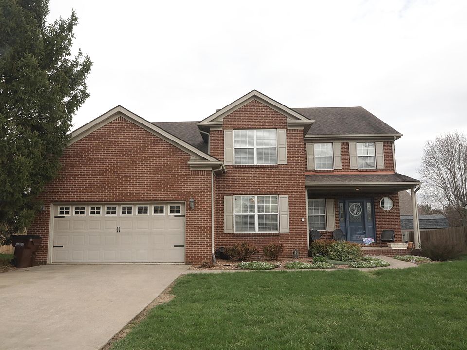 1st image of 610 Oxford Rd