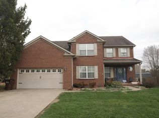 610 Oxford Rd, Versailles, KY 40383