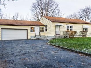 52 Saint Patrick Dr, Rochester, NY 14623