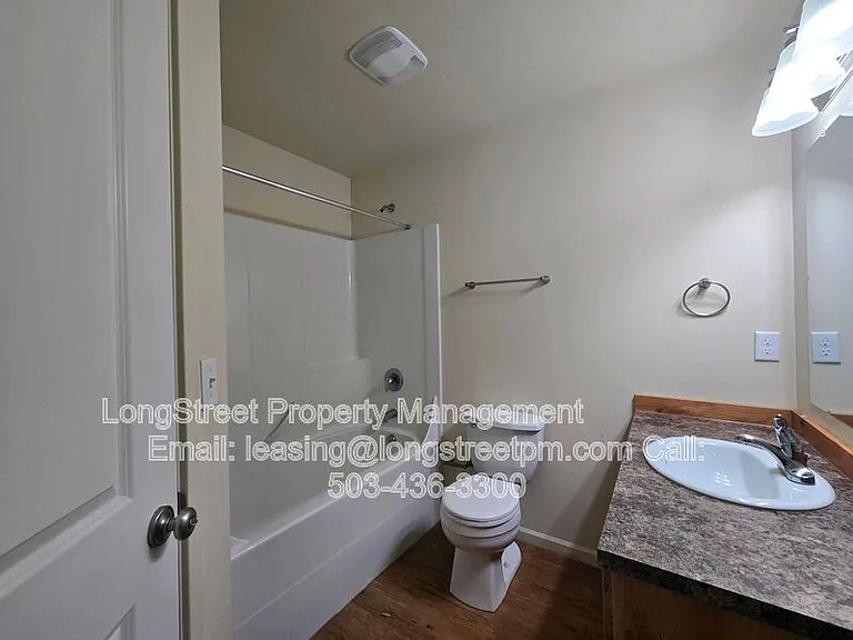 1806 College St — Photo 27