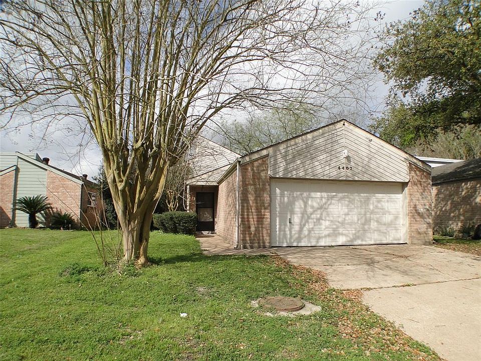 1st image of 4407 Hickory Grove Dr