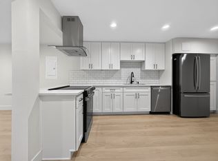 5646 21st Ave SW #B, Seattle, WA 98106