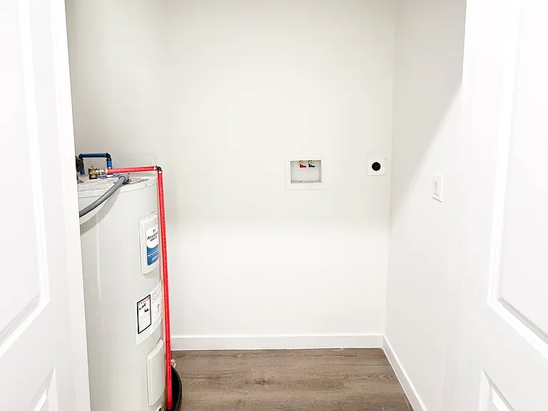 168 Rosa Parks Blvd #204 — Photo 3