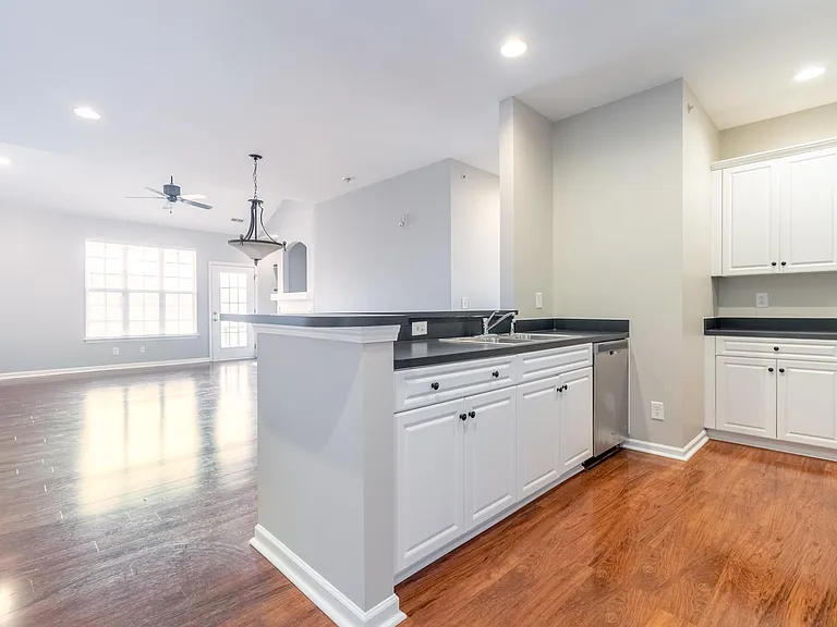 18711 Ruffner Dr #3G — Photo 2