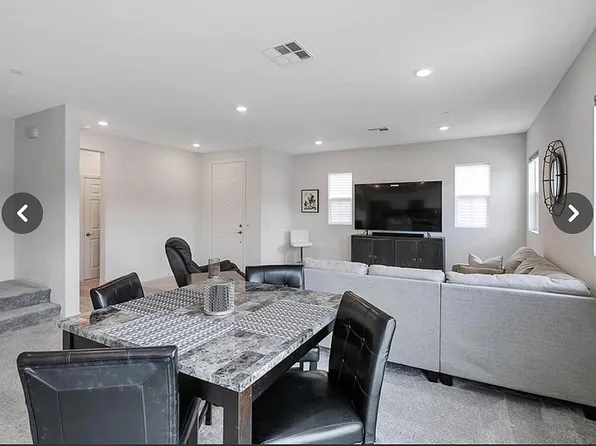 17091 Zion Dr, Santa Clarita, CA 91387
