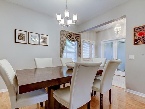 5th image of 12029 Northumberland Dr