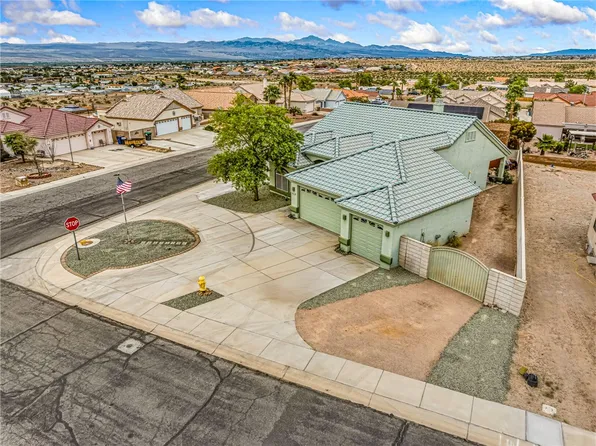 2185 E Mullholland Dr, Fort Mohave, AZ 86426