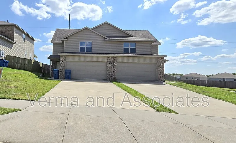 5007 SW Fieldstone Blvd #2
