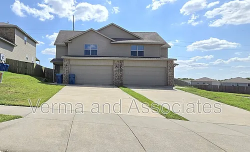5007 SW Fieldstone Blvd #2 Photo 1 5007 SW Fieldstone Blvd #2 Photo 1
