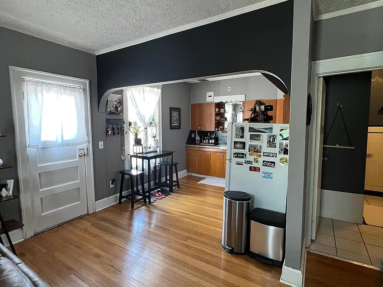 4907 California St #5 — Photo 2