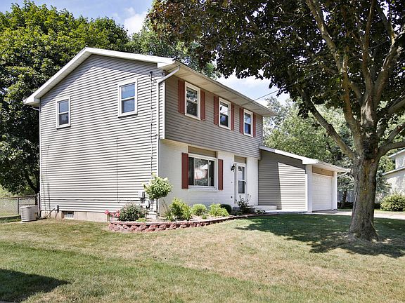 2nd image of 6110 Bradford St