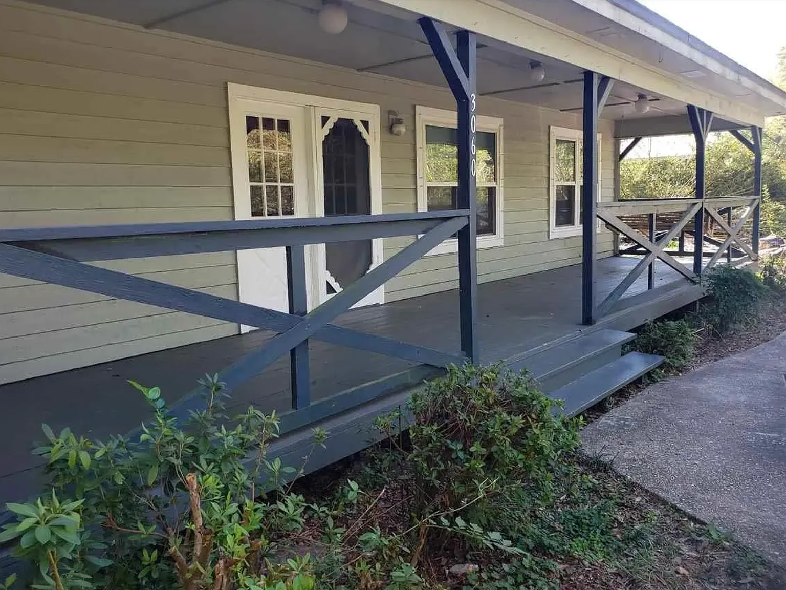 3 bed, 2.5 bath, 2747 sqft, $2,500 — Photo 2