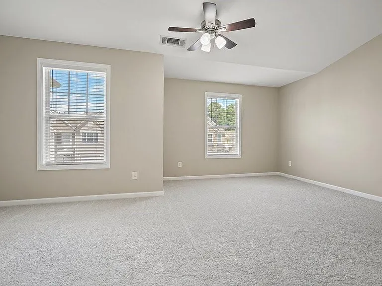 2045 Lakeshore Overlook Dr — Photo 33