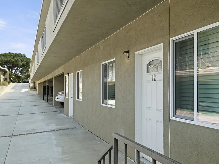 640 Imperial Ave #12 — Photo 22