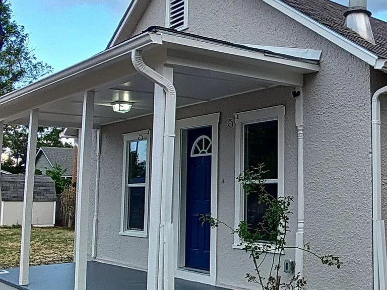 826 Forest Ave — Photo 3
