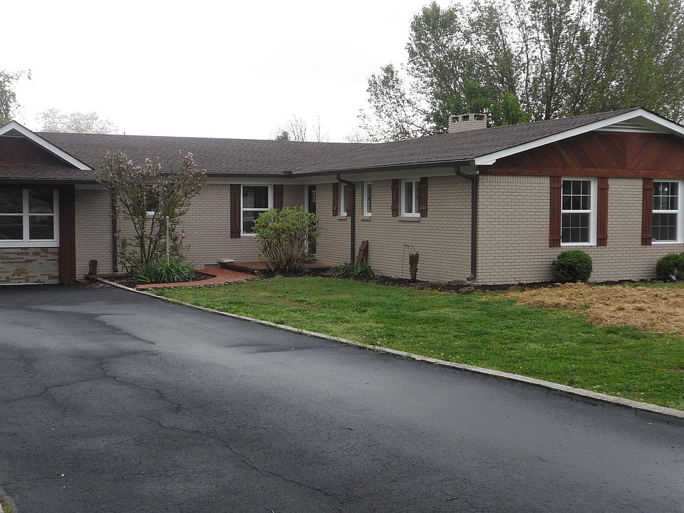 1st image of 829 Indian Mound Dr