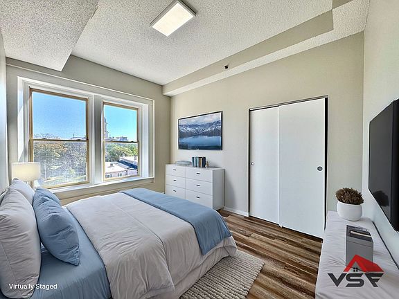 3rd image of 121 W Poplar St #401