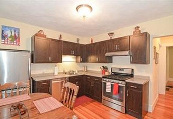 2nd image of 282 Belmont St