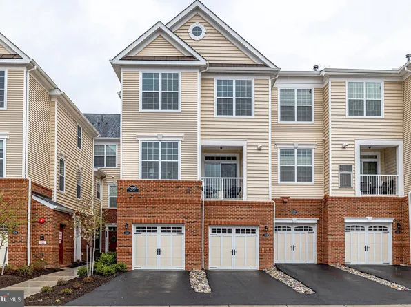 23265 Milltown Knoll Sq #113, Ashburn, VA 20148
