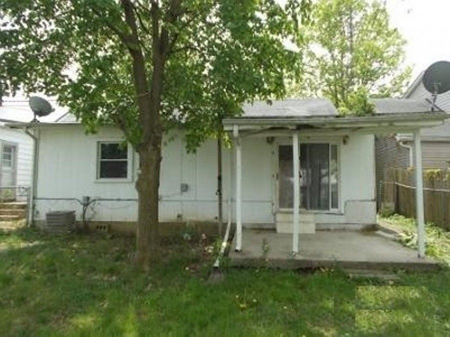 524 W Fulton St, Hartford City, IN 47348 | Zillow