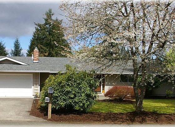 1st image of 1716 Darcy Ln SE