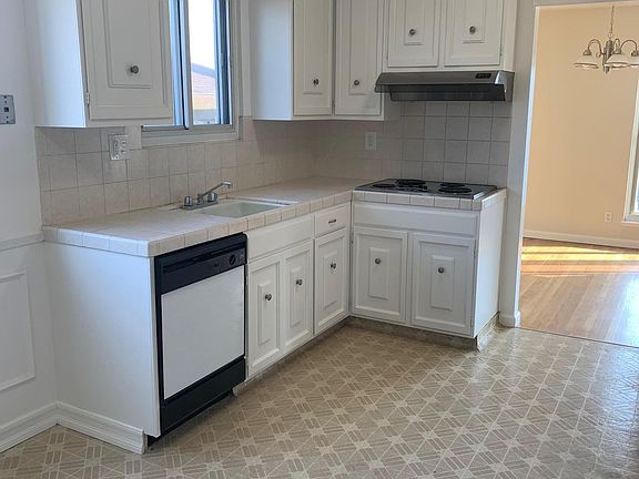 4th image of 112 Shipley Ave