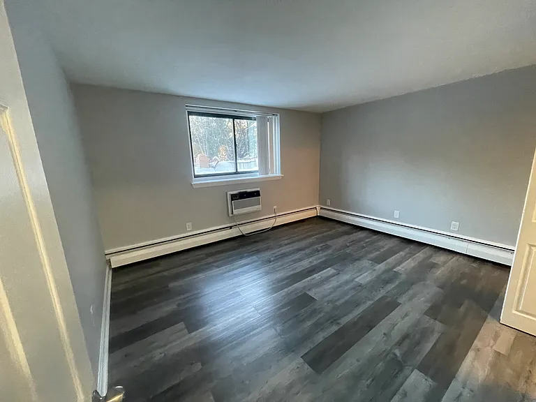 519 Washington St #9 — Photo 5
