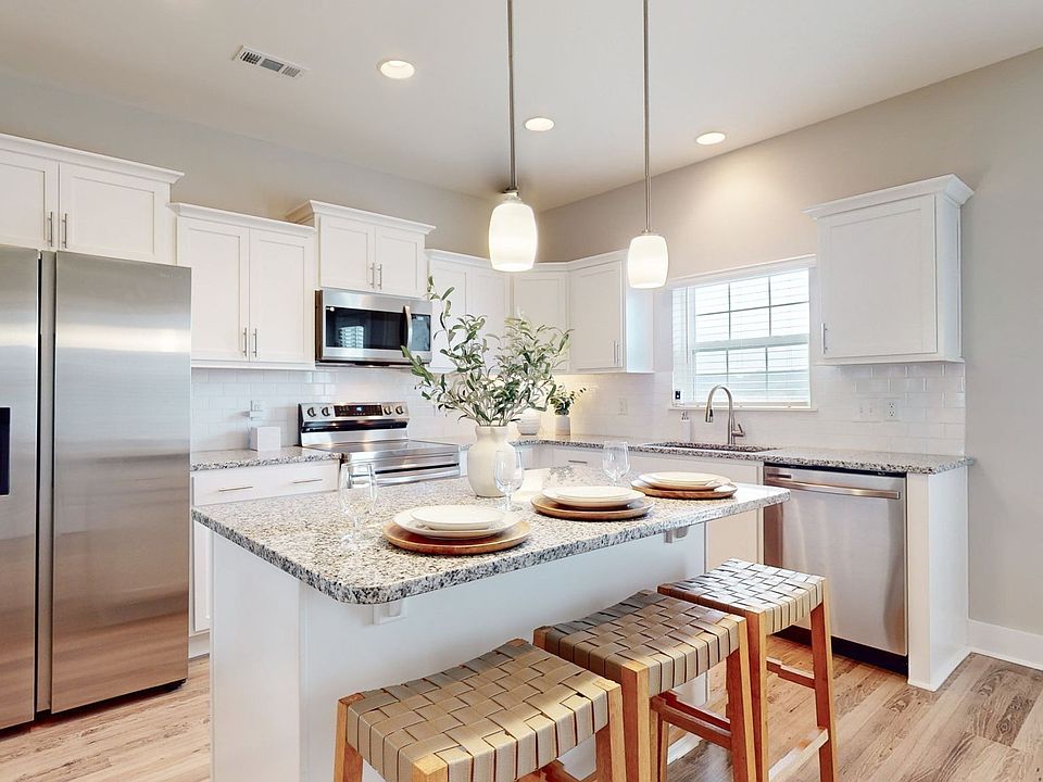 1st image of 207 Dry Creek Cmns Lot 220