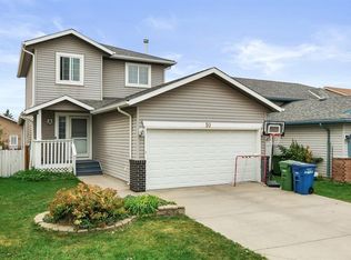 10 N Big Springs Hl SE, Airdrie, AB T4A1N1