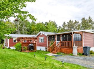 29 Clarence Cres, Nackawic, NB E6G1G3