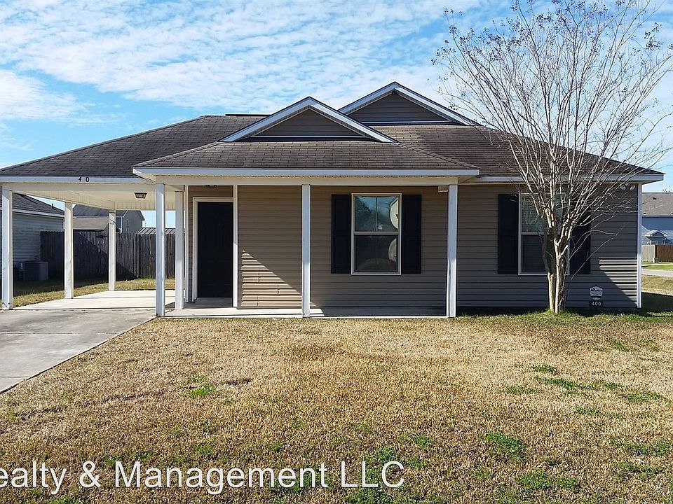 1st image of 400 Oak Springs Ln