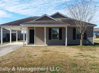 400 Oak Springs Ln, Carencro, LA 70520