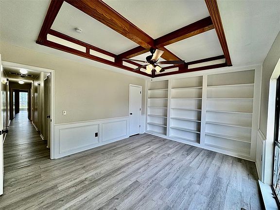 5th image of 11724 SW 7th St
