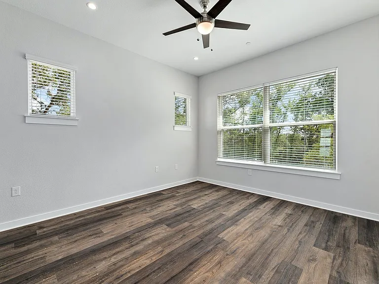 12001 Vista Parke Dr #701 — Photo 5
