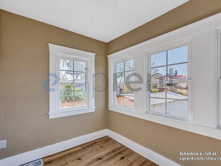 1012 Ventura Ave — Photo 14