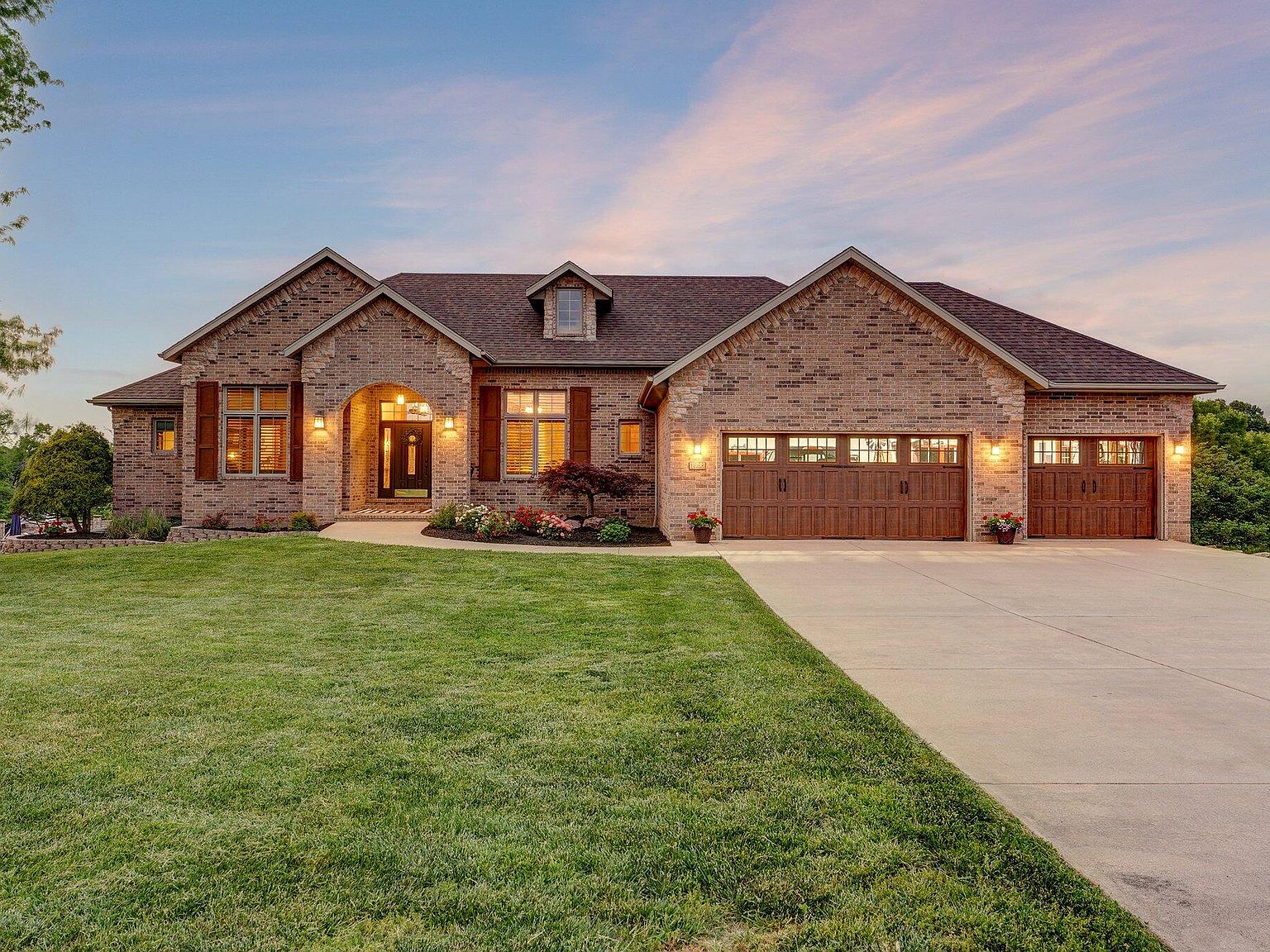 1658 Timber Lake Drive, Nixa, MO 65714 | Zillow