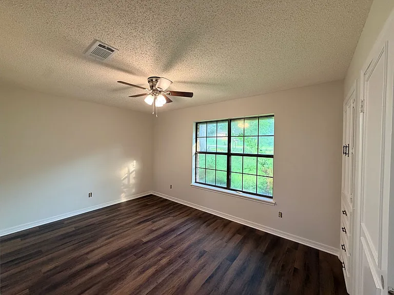 217 Flagg Dr — Photo 12