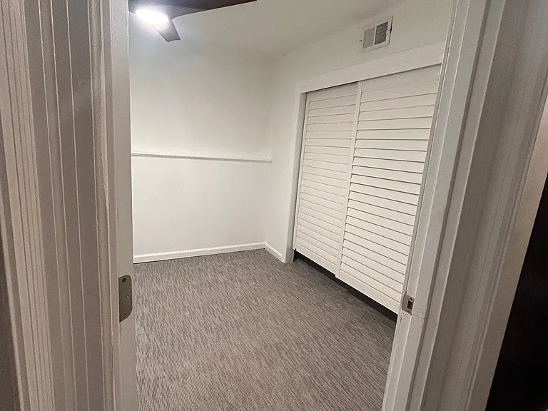 6402 Evanston Ave — Photo 14