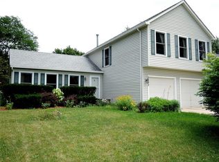 2203 Blacksmith Dr, Wheaton, IL