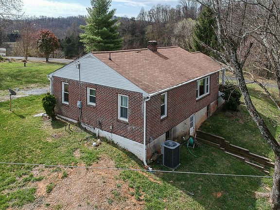 3rd image of 25 Bikah Ln