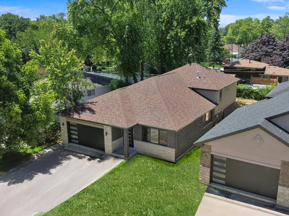 10742 S Worth Ave, Worth, IL 60482