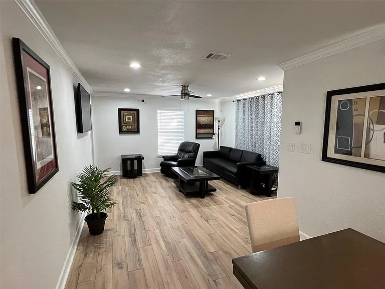 7125 Conley St — Photo 5