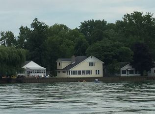 2729 E Sand Rd, Port Clinton, OH 43452