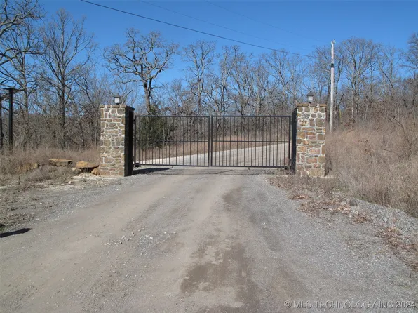 S 523rd Rd, Cookson, OK 74427