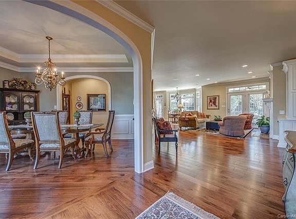 5th image of 2810 Foxfield Ct