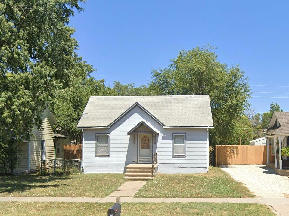 1st image of 402 E 10th St