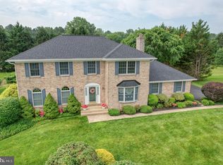 140 Honora Dr, Bear, DE 19701