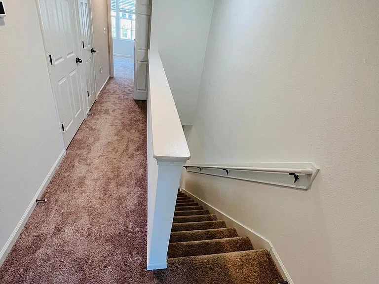 8332 Asteroid St — Photo 17