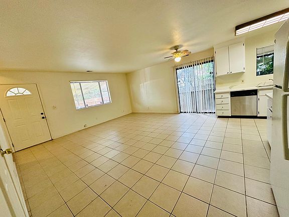 livingroom/Kitchen
